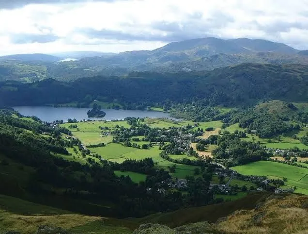 Yorkshire and Lake District rolling hills — UK national park tour